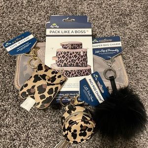 Itzy Ritzy accessories Bundle